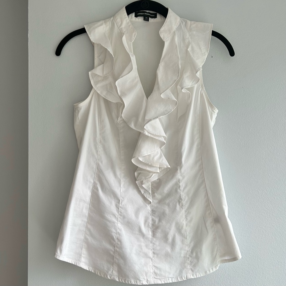 Women’s White Top